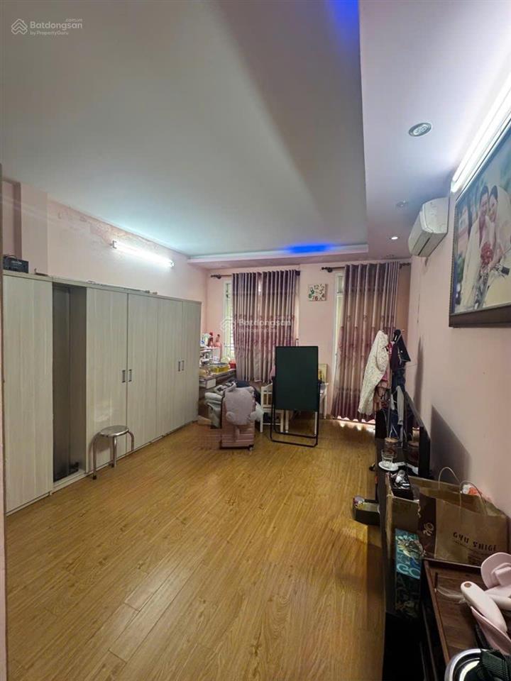 Mặt tiền bình phú đường 12m có lề 4 tầng. dt 4x18 ( 72 m2)