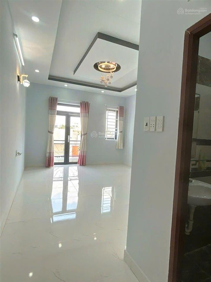Giảm giá còn 6.98 tỷ nhà mới 4 tầng ngay chợ da sà, giáp quận 6