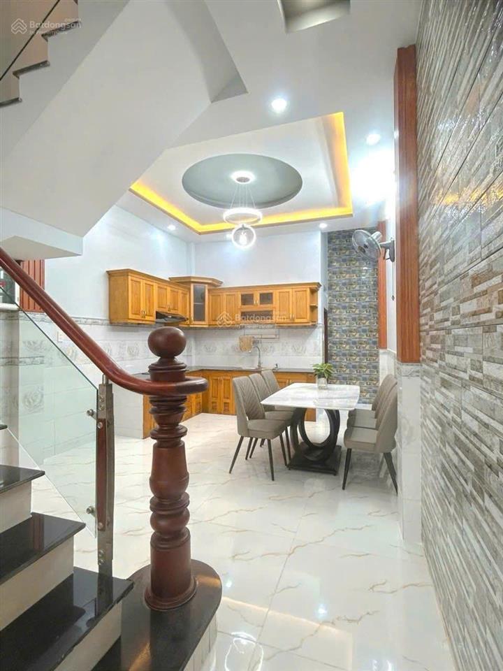 Giảm giá còn 6.98 tỷ nhà mới 4 tầng ngay chợ da sà, giáp quận 6