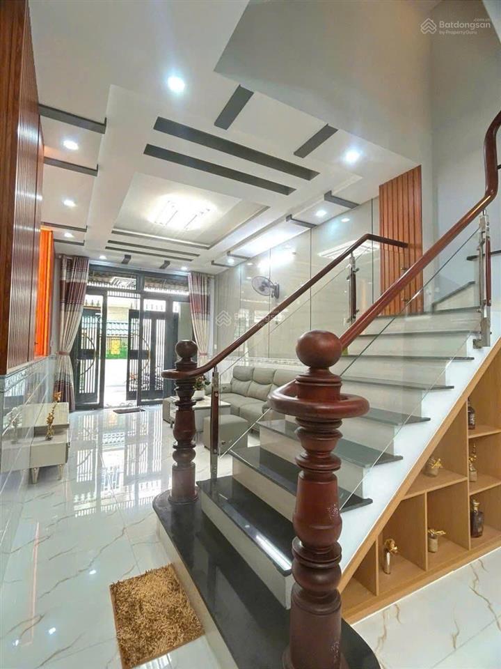 Giảm giá còn 6.98 tỷ nhà mới 4 tầng ngay chợ da sà, giáp quận 6