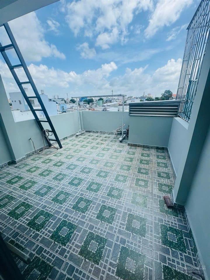 Giảm giá còn 6.98 tỷ nhà mới 4 tầng ngay chợ da sà, giáp quận 6