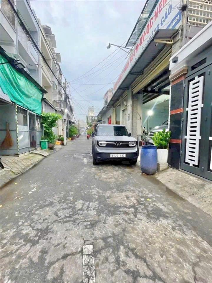 Nhà mới 4 tầng  khu lê văn quới  mã lò  tân kỳ tân quý  đường 6m xe tải