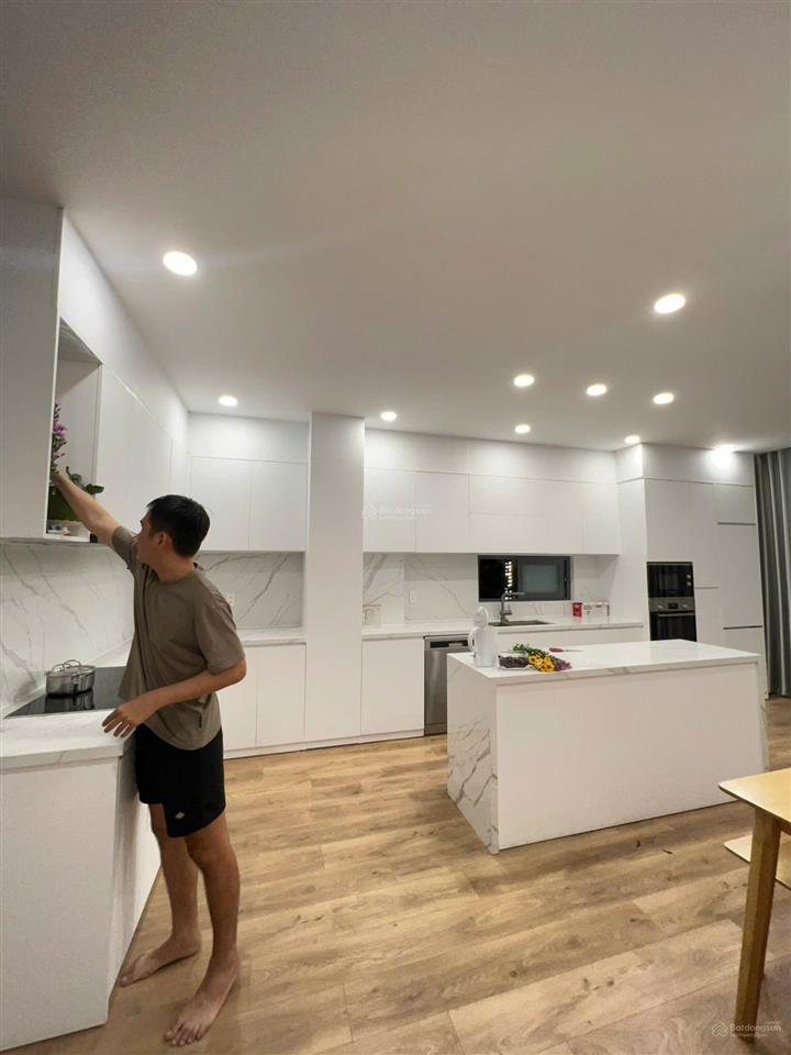 Khu an ninh gần trường cán bộ. nhà 69,7m2 chu văn an giá chỉ 4 tỷ 500. xây 1 trệt 2 lầu. hẻm 5m