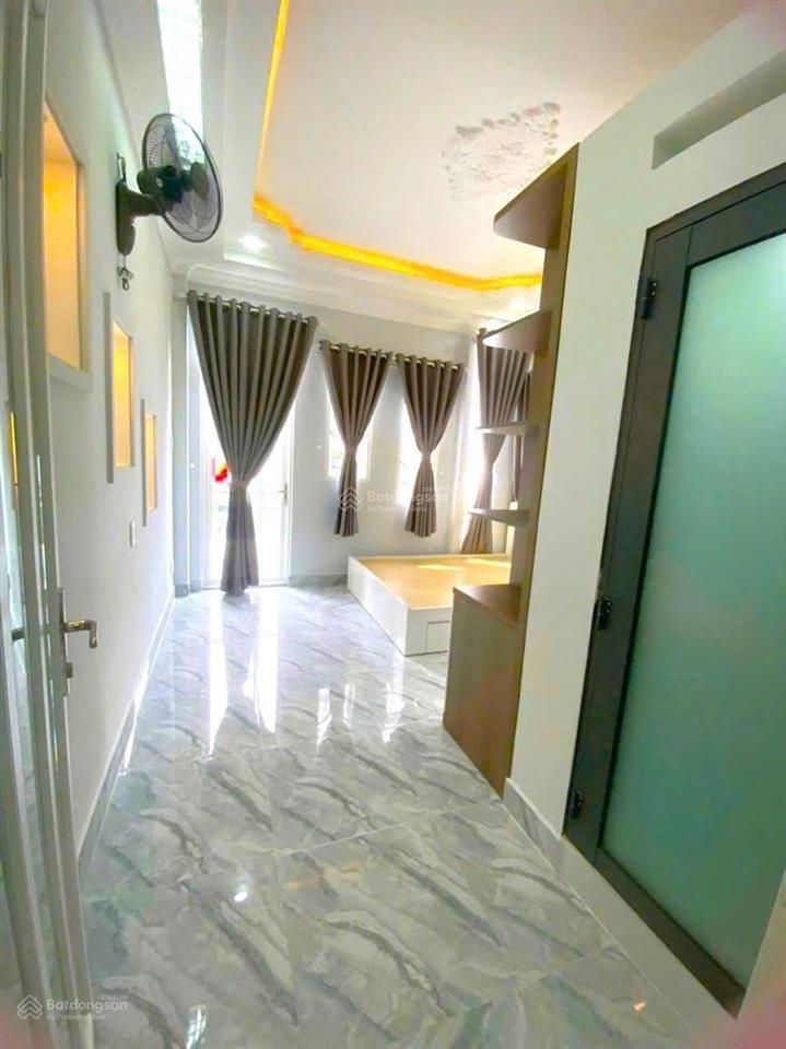 Chủ gửi căn 52m2 dương bá trạc, q8 gần tạ quang bửu. xây 4 tầng, hẻm 5m thoáng