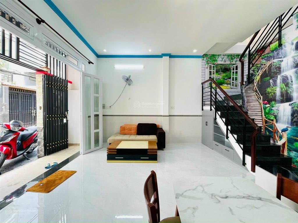 Oto tới tận cửa, nhà 34m2 trần quốc tuấn, gò vấp gần sân bay. xây 2 tầng, shr. kẹt bán 1 tỷ 560