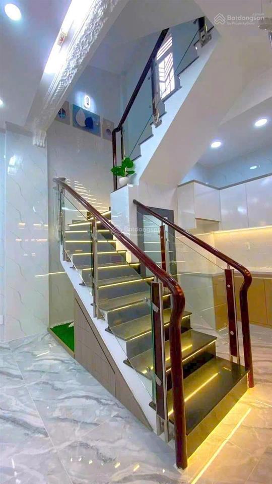 Bán nhà 52m2 dương bá trạc gần tạ quang bửu, 52m2 giá chỉ 2tỷ 390. xây 4 tầng, hẻm oto thông thoáng