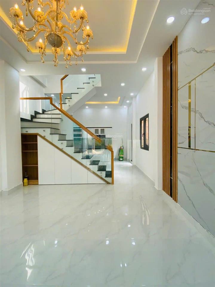 Nhà 48m2 thép mới gần cộng hòa. xây 1 trệt 1 lầu, hẻm 4m thông thoáng. sổ hồng riêng