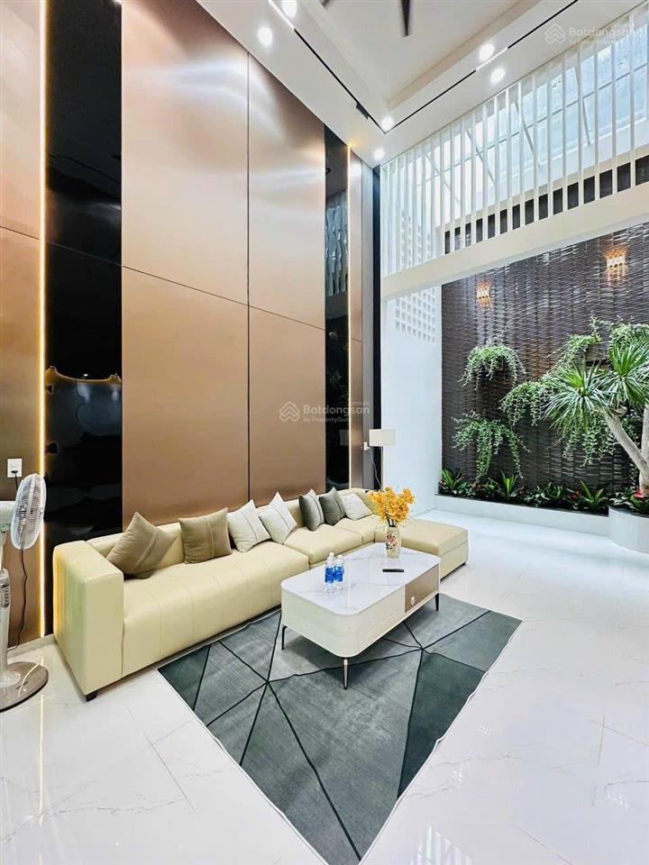Nhà đẹp đào duy anh, phú nhuận 64m² xây 3 tầng  5pn 4wc  full nội thất. sổ sẵn