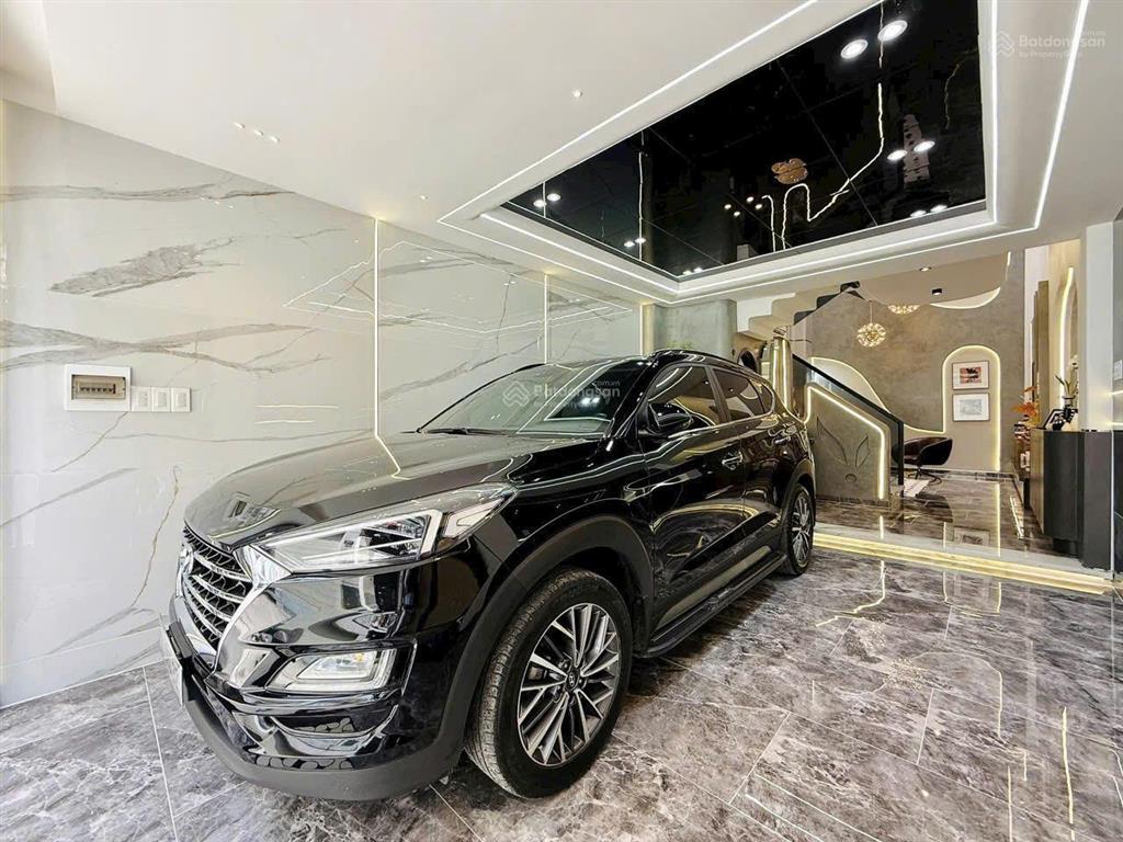Chủ bán gấp 2,2 tỷ. nhà 42,3m2 gần vạn hạnh mall. xây 1 trệt 2 lầu  sân thượng, đường vô 5m