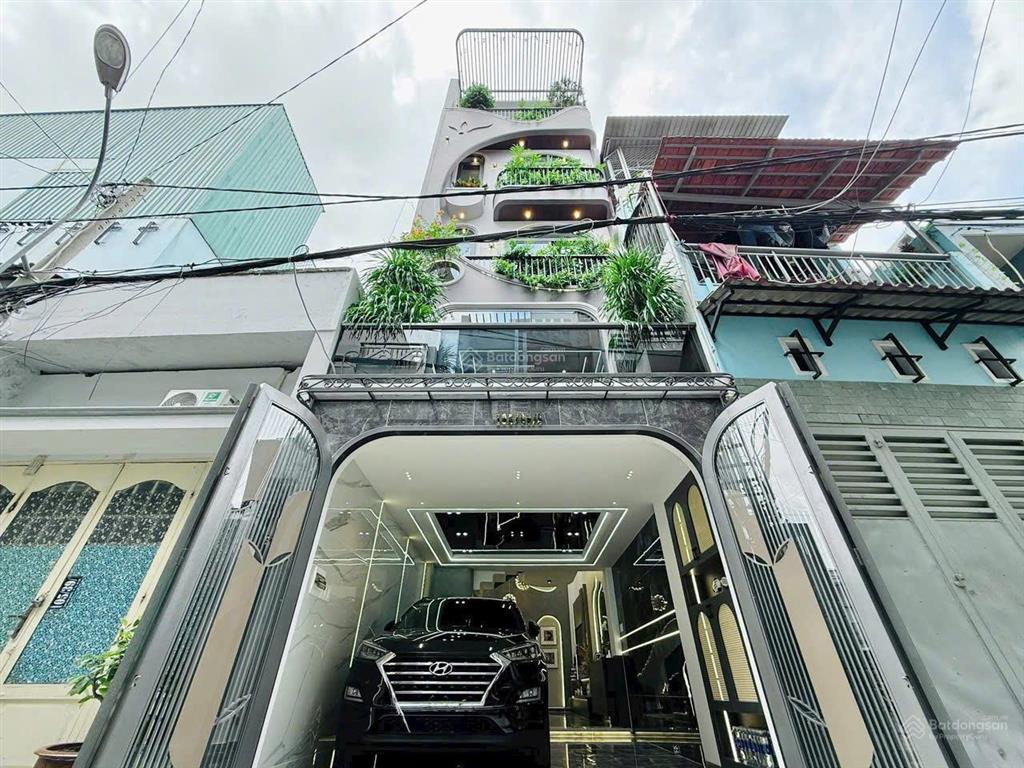 Chủ bán gấp 2,2 tỷ. nhà 42,3m2 gần vạn hạnh mall. xây 1 trệt 2 lầu  sân thượng, đường vô 5m