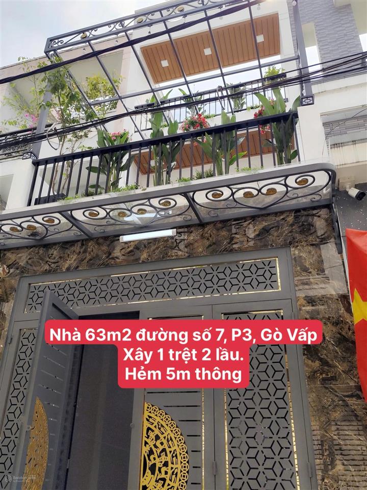 Nhà đầu đường phạm văn đồng gần sân bay, dt 63m2 xây 3 tầng, sổ riêng