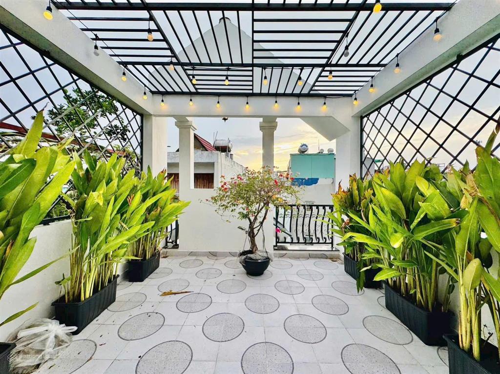 Chủ bán 5 tỷ 990. nhà hẻm xe hơi lê trực gần ung bướu. có nhà 48,2m2 xây 3 tầng 4pn, sổ sẵn