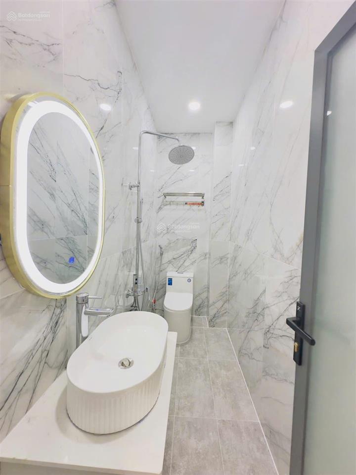Nhà 59.6m2 lê quang định gần chợ gò vấp, xây 3 tầng, hẻm 6m, sổ hồng riêng