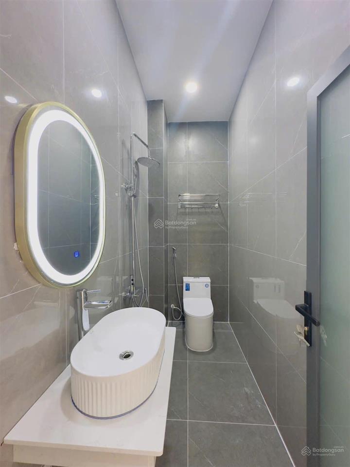 Nhà 59.6m2 lê quang định gần chợ gò vấp, xây 3 tầng, hẻm 6m, sổ hồng riêng