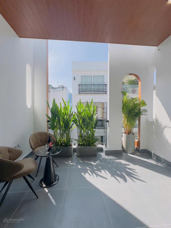 Nhà 59.6m2 lê quang định gần chợ gò vấp, xây 3 tầng, hẻm 6m, sổ hồng riêng