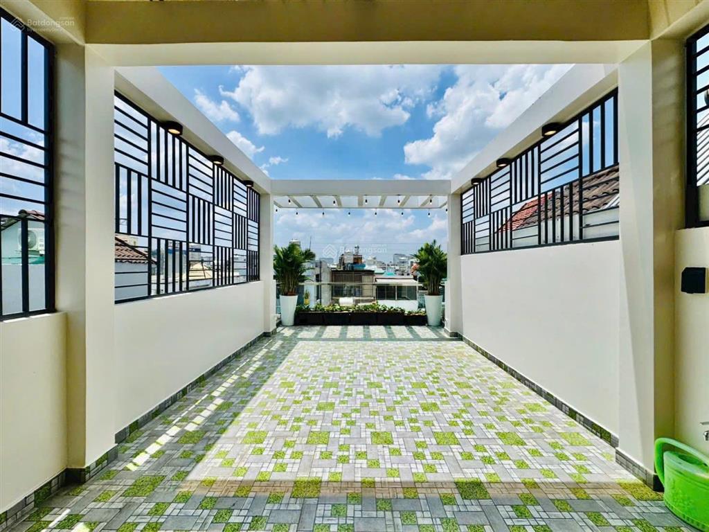 Chính chủ bán 2,4 tỷ. nhà gò vấp, với 52m2 lê đức thọ, xây 1 trệt 3 lầu hẻm 5m, sổ sẵn