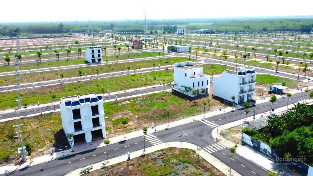 Đất nền kđt bắc sài gòn, sổ riêng từng nền. chỉ từ 1 tỷ 139, trả trước 239 triệu. gần cao tốc, kcn