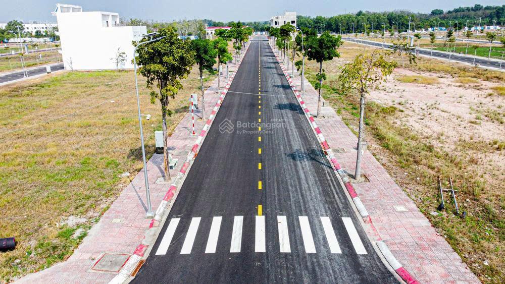 Đất nền kđt bắc sài gòn, sổ riêng từng nền. trả trước 239 triệu. gần cao tốc, kcn
