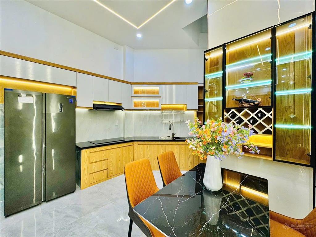 Bán nhà hẻm xe hơi lê trực, bình thạnh 48m² xây 3 tầng 4pn, sổ riêng, giá 5 tỷ 090. gần ung bướu