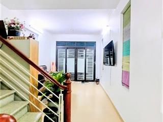 Siêu phẩm lô góc nhà 4 tầng dân xây