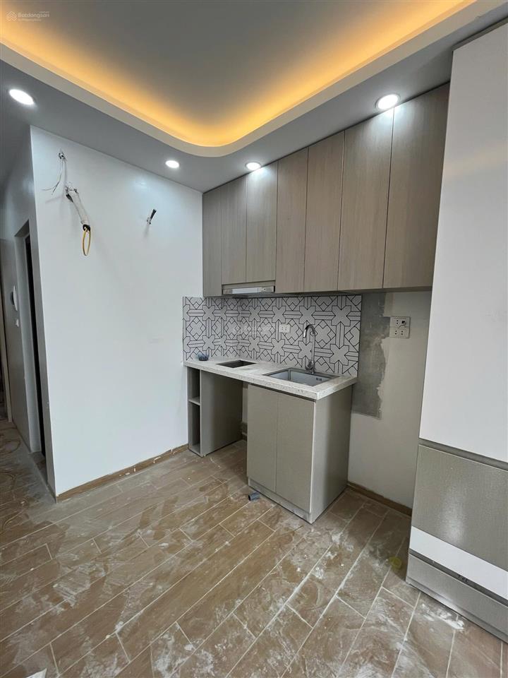Cho thuê studio ô tô đỗ cửa ngay mỹ đình, full đồ nội thất mới, giá thuê 6tr5, ở được luôn!