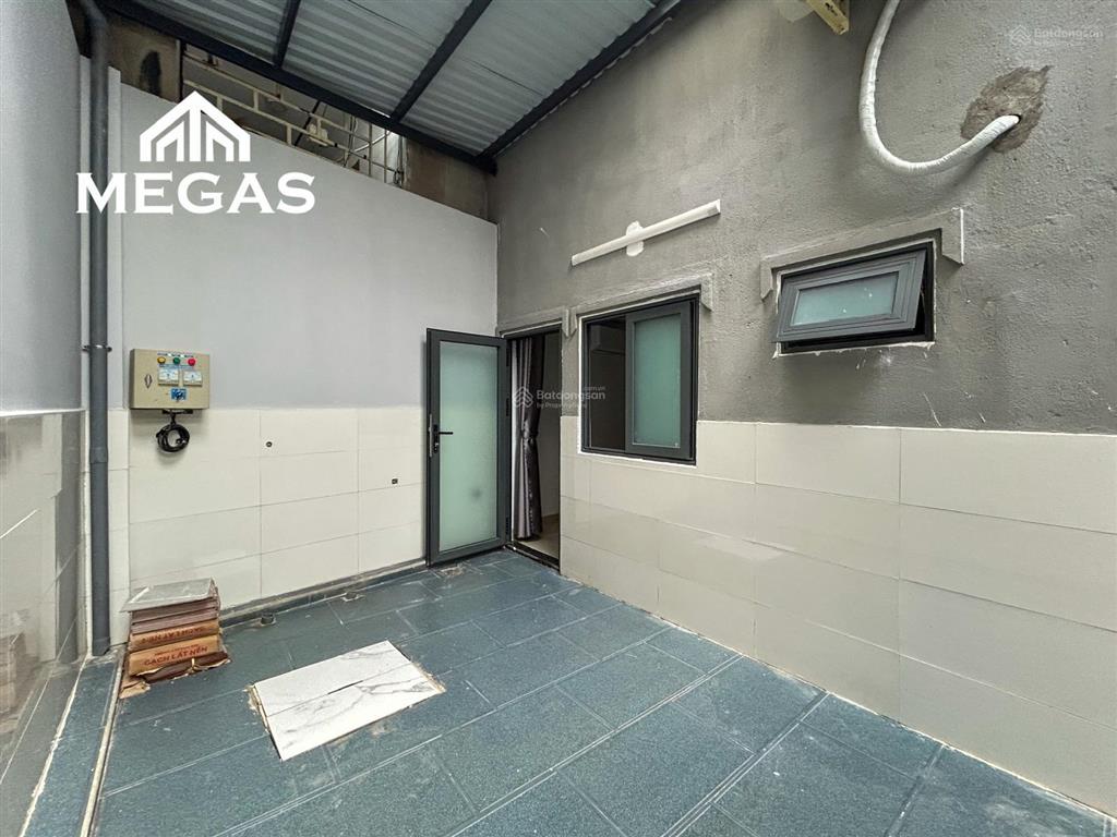 Studio sân riêng nằm ngay ngã tư thủ đức  tăng nhơn phú
