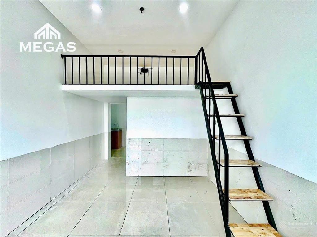 Phòng ban công, tách bếp, ngay đặng văn bi  trường thọ