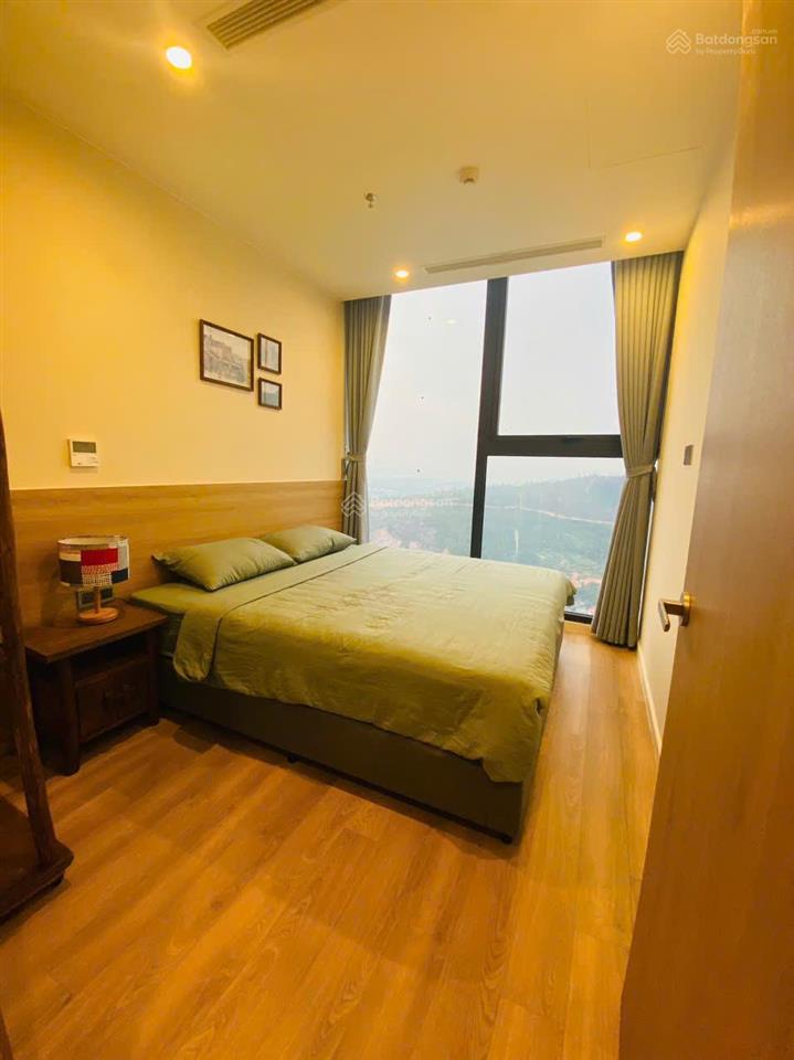 Gấp  căn góc 2pn  nội thất sịn đã vận hành cho thuê