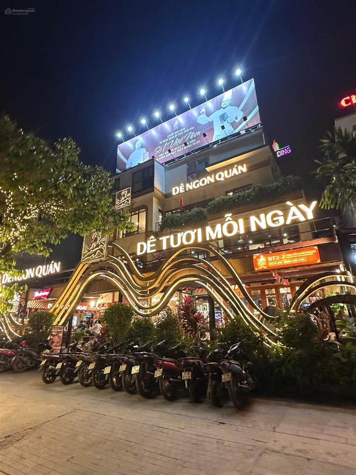 Hiếm! cho thuê biệt thự sân vườn khu ngoại giao đoàn 300m x 3.5 tầng, mặt tiền  20m, giá  130tr