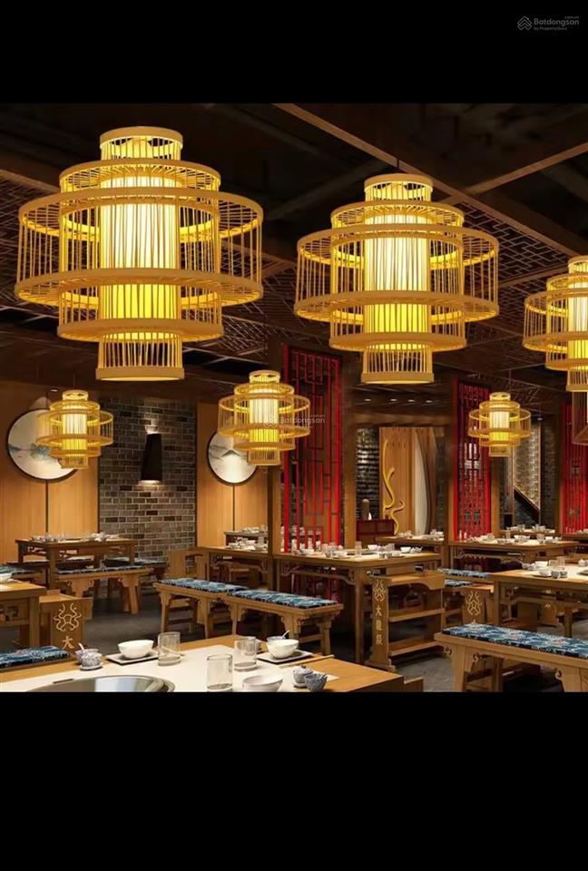 Hiếm! cho thuê biệt thự sân vườn khu ngoại giao đoàn 300m x 3.5 tầng, mặt tiền  20m, giá  130tr