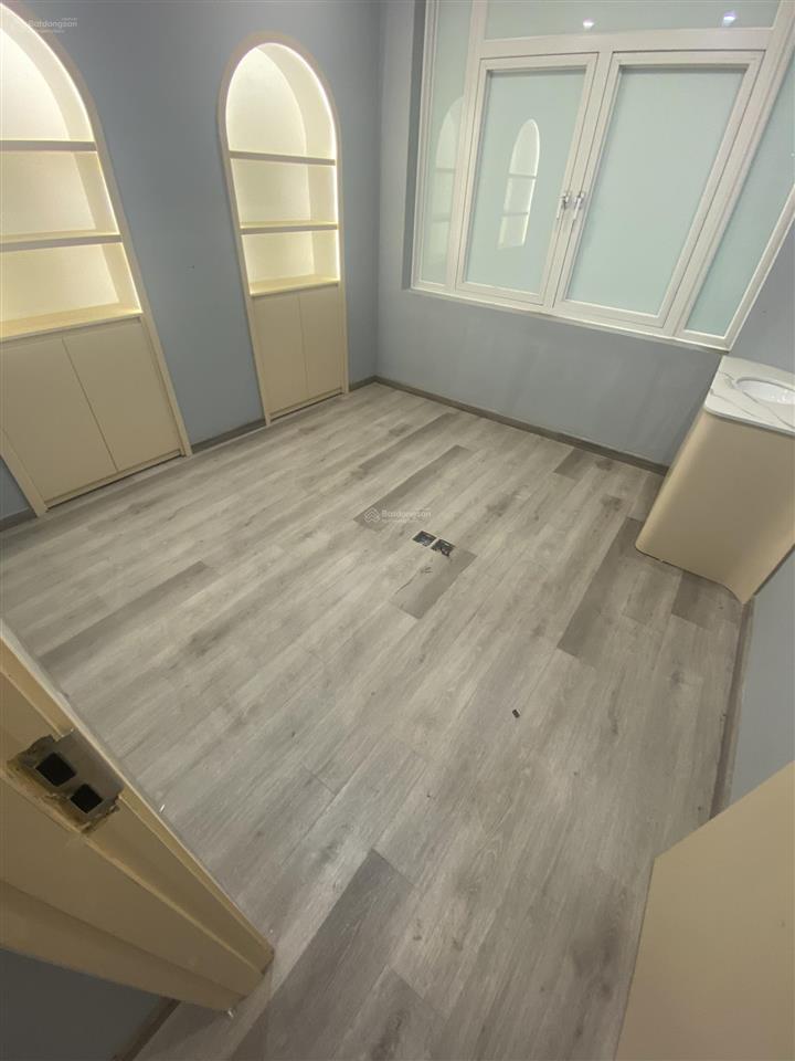 Cho thuê nhà mặt phố ô chợ dừa  q. đống đa, 65m2 x 4 tầng, mt 4.5m, giá 45 triệu, kd mọi mô hình