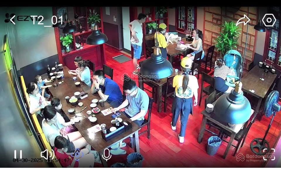 Cho thuê mbkd khu vực lê đức thọ, 100m2 x 3 tầng, mặt tiền 7m, vỉa hè rộng, giá thuê 50 triệu