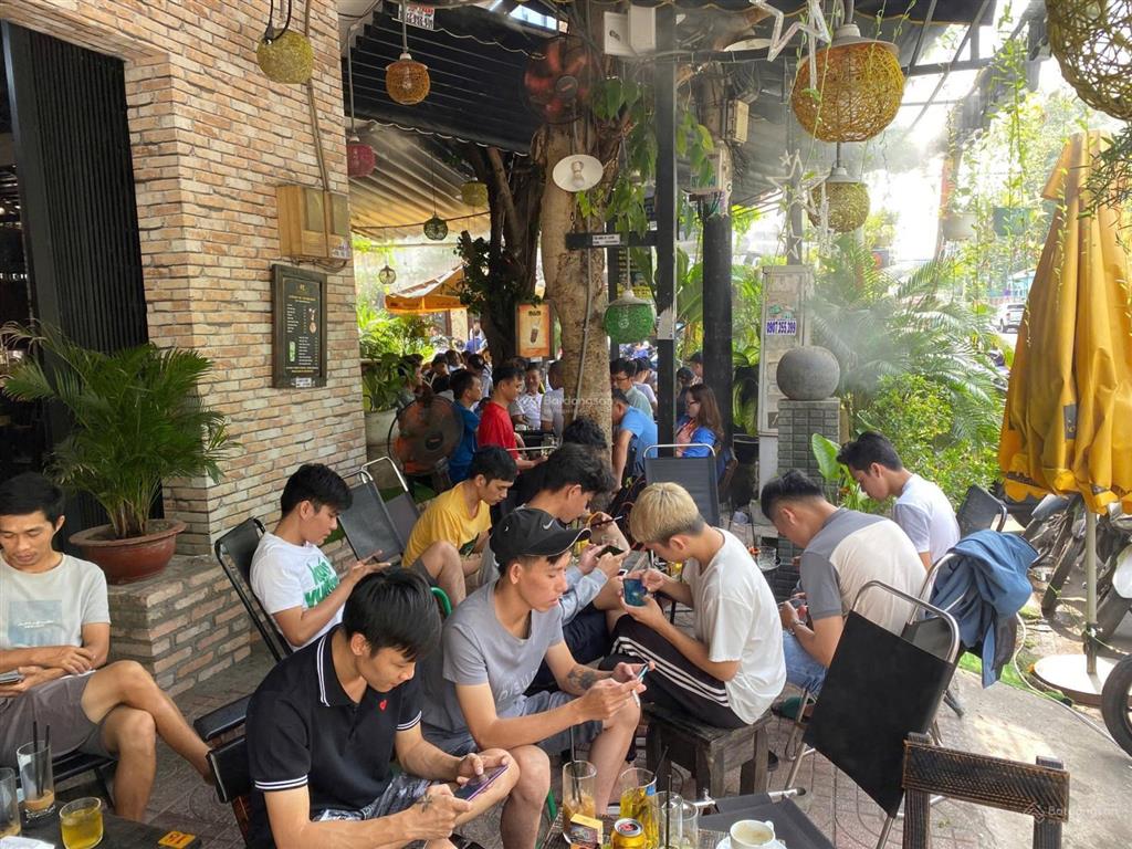 Cho thuê biệt thự sân vườn, nguyễn thị định  cầu giấy, 160m2 x 4 tầng, mt rộng 26m, giá 55tr/th