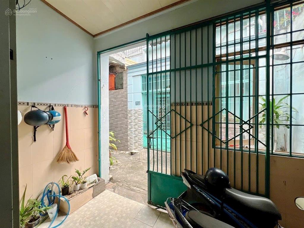 Nhà 42m2 hẻm đường tây hòa, 3,68 tỷ, siêu hot, thủ đức, hcm