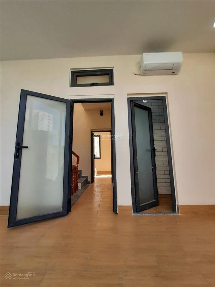 Nhà ktx sv 3 tầng tt phước long b thủ đức