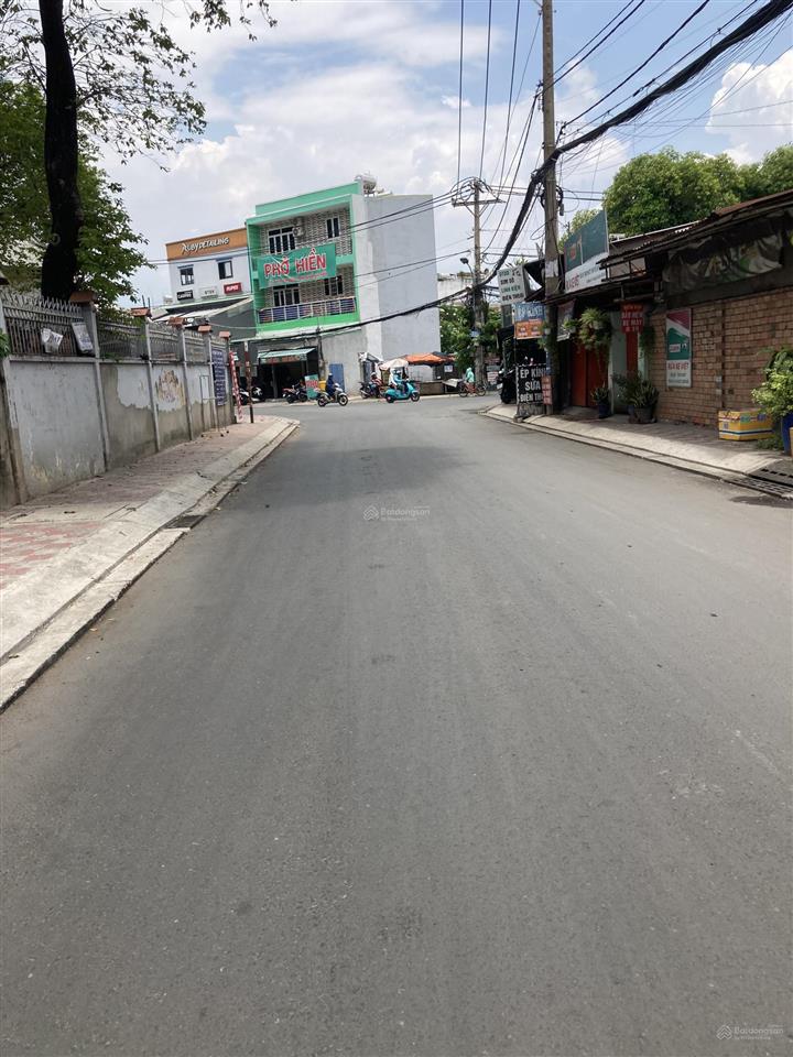 Bán đất 100m2 tặng nhà gần ga metro bình thái trường thọ thủ đức.