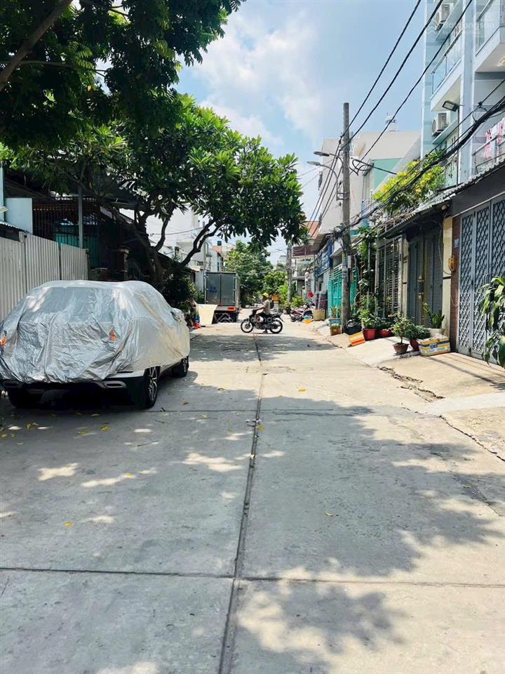 Nhà 4 tầng ngay khu tên lửa  hẻm xe 7 chổ nằm nhà