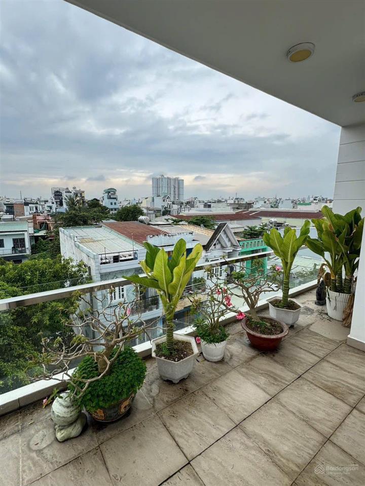 Nhà 4 tầng ngay khu tên lửa  hẻm xe 7 chổ nằm nhà