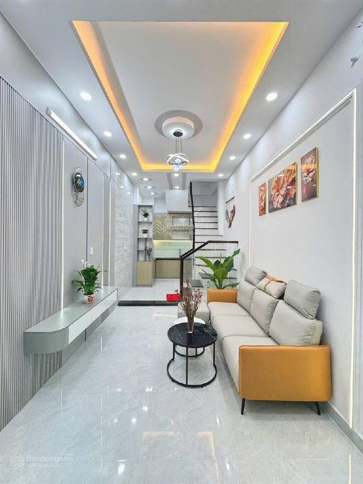 Nhà 4 tầng 3 pn . 4 wc ngay tỉnh lộ 10  mã lò. sát bên tên lửa chợ bình trị đông