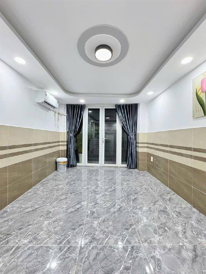Nhà 4 tầng 3 pn . 4 wc ngay tỉnh lộ 10  mã lò. sát bên tên lửa chợ bình trị đông