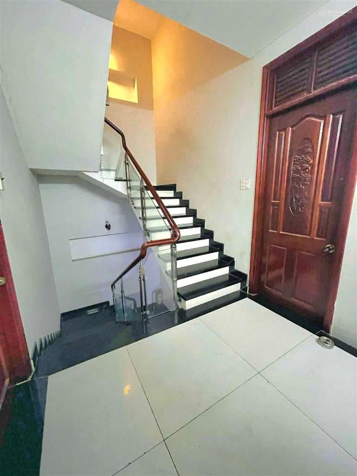 Nhà hẻm xe hơi  diện tích ngang khủng  ngay âu cơ giáp bàu cát  hồng lạc  tân bình