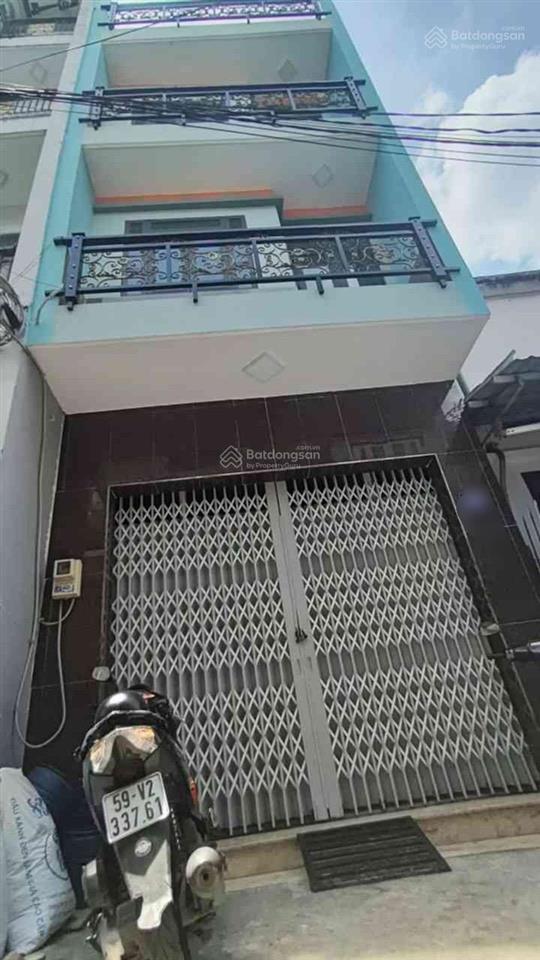 Nhà 4 tầng ngay ngã tư bốn xã  giáp tân phú  hòa bình  đầm sen.