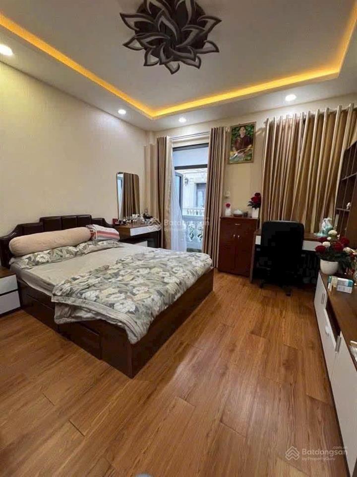 Nhà 5 tầng  khu bình phú quận 6