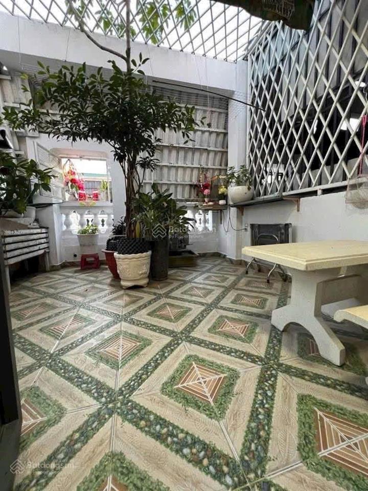 Nhà 5 tầng  khu bình phú quận 6