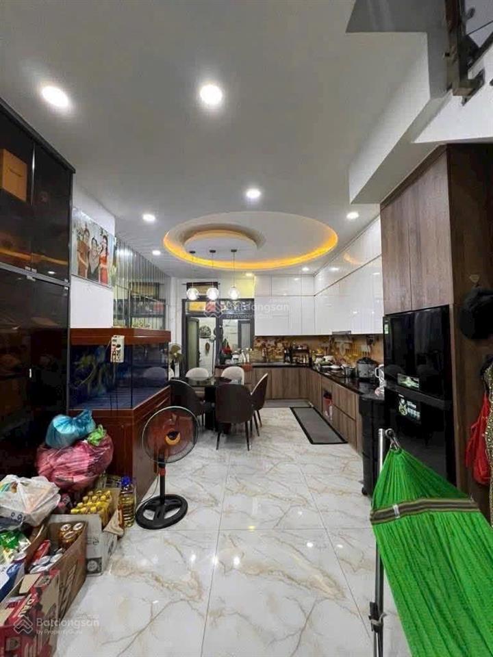 Nhà 5 tầng  khu bình phú quận 6