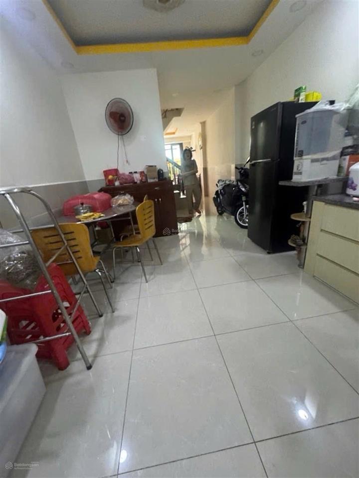 Nhà q6  hẻm 5m thông  ngay vòng xoay coop  mart bà hom  phú lâm