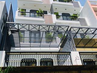Nhà 6 tầng ngay chợ hương lộ 2