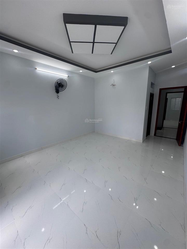 Nhà 4 tầng 4 pn  hẻm 5m ~ ngay chợ cây da sà  gần bên aeon tên lửa