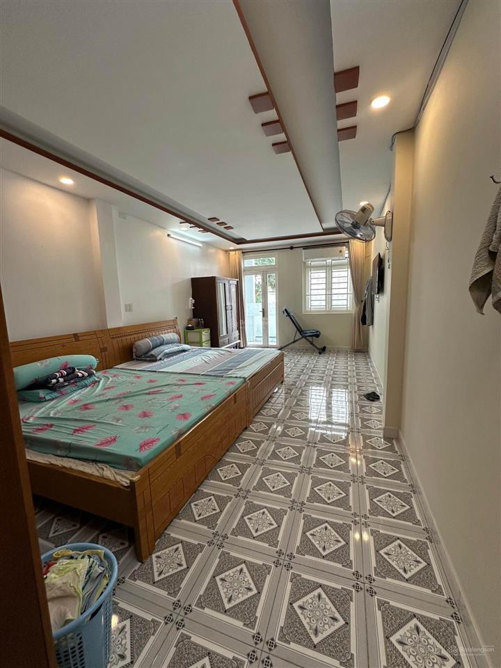 Nhà mặt tiền đường 29  bình phú  q6