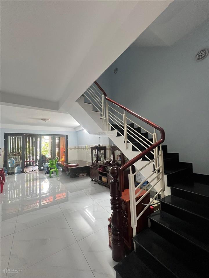 Nhà 4 tầng khu tên lửa  hẻm 10m xe tải thông tl10